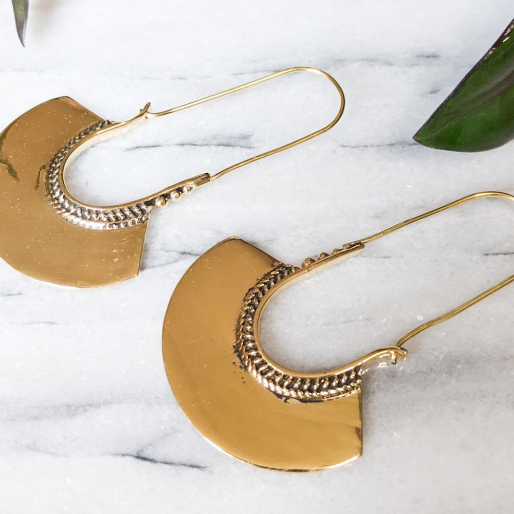 🌸FINAL DROP🌸NWT Brass Half Moon Drop Earrings - Picture 3 of 4
